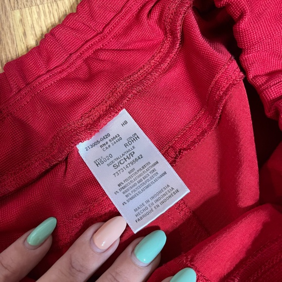 Hearsoul scrub pants. Fitted style. Size small. - Picture 3 of 3